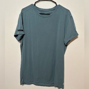 Alphalete Tshirt size L